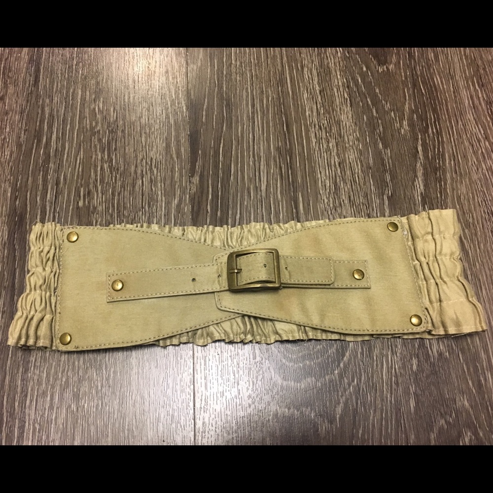 Modern Chunky Waist Belt